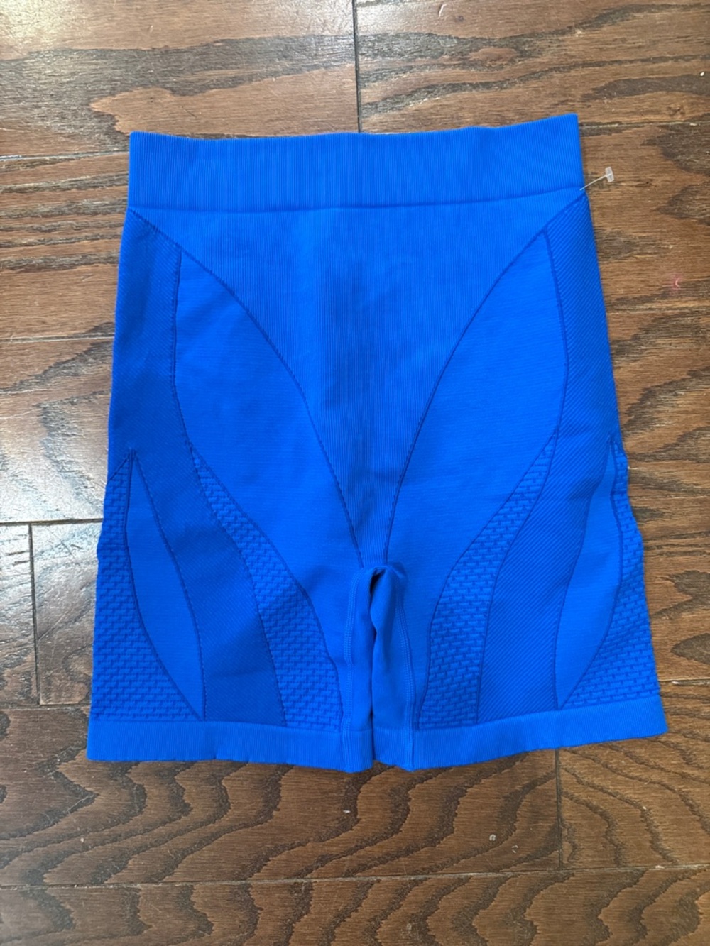 Adidas x Ivy Park NWT blue bike shorts, medium - Picture 2 of 7